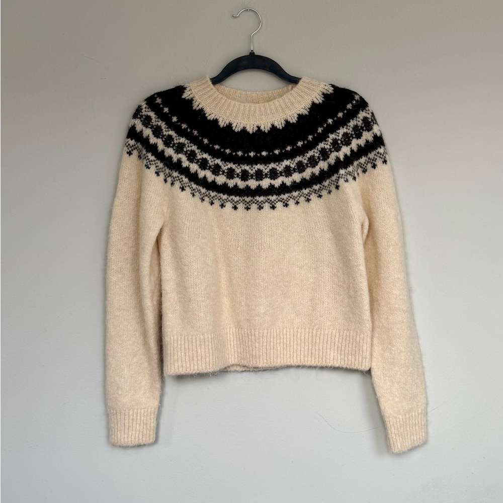 Uniqlo Black and Cream Fair Isle Sweater